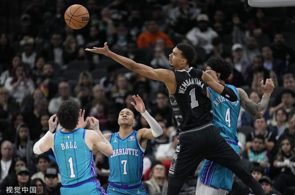 盟球队的深 盟球队的深